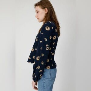 Moussy sz 1 or S Navy Floral Button-Up Margalet Blouse peasant sleeve great cond
